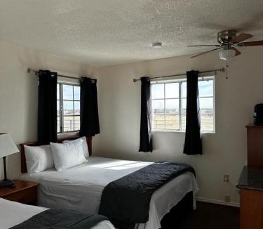 Valle House | 071B Private Studio near Grand Canyon South Rim No Kitchen - Sleeps 6