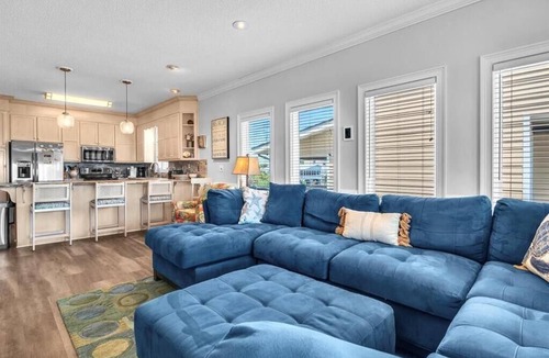 Sunset Beach House | 074E La Casa Blanca East by Sunset Vacations
