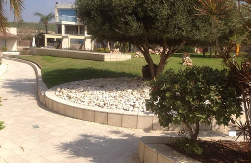 Herzliya Pituach Apartment | 0cean front Herzelia condo next to beach and resturants