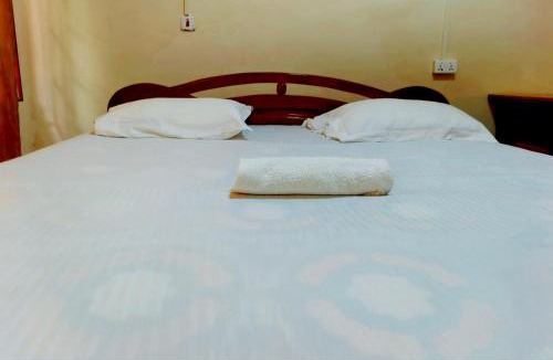 Madina Hotel | 0YE' Hotel