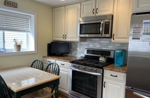 Wall House | 1/2 Block to Beach- Spring Lake Border- Great for Families, easy walk to Beach