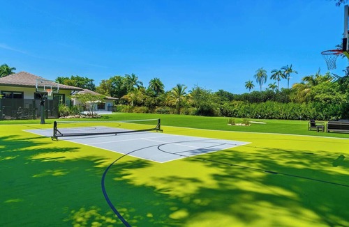 Golden Glades House | 1-Acre Oasis: Pool/Spa, Pickleball, Bball & More