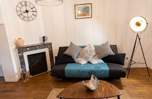 Les Platanes Apartment | 1-Bed Apartment, Courtyard, Central Perpignan