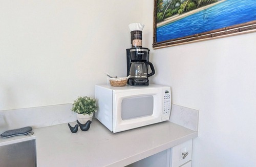Ontario Apartment | 1-Bed/Bath Private Corp Apartment close to ONT Airprt in a resort-like community