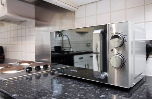 Southville House | 1 Bed in Residential Area close to Centre