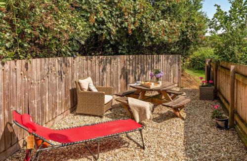 Torrington House | 1 Bed in Torrington oc-annas