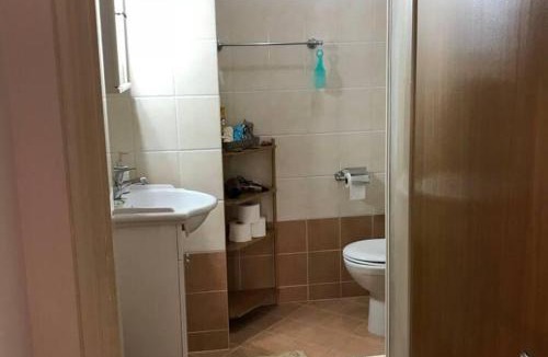Massouri Apartment | 1 Bed - Sleeps 2 - Private Balcony - Free Parking