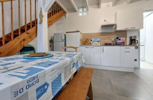 La Gripperie-Saint-Symphorien House | 1 bedroom cozy home in La-Gripperie-Saint-Sym