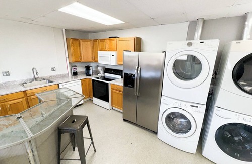 Anchor Bay Harbor Apartment | 1 bedroom, 1 bath, Ranch Style Unit, Ground Floor, Sleeps 4, Boat Launch