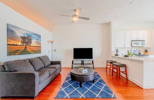 Cityplace Apartment | 1 bedroom 2 beds Dallas with parking uptown Dallas