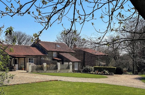 Potter Brompton Cottage | 1 bedroom accommodation in Sawdon, near Scarborough