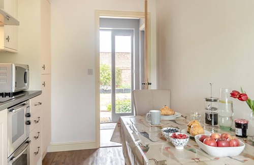 Norwich Cottage | 1 bedroom accommodation in Bergh Apton