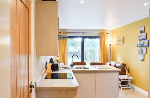 Chesterfield Cottage | 1 bedroom accommodation in Wingerworth