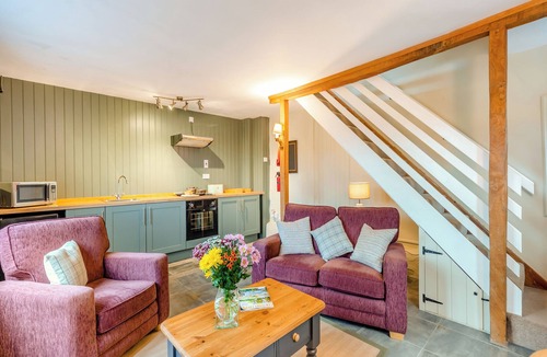 Hay-on-Wye Cottage | 1 bedroom accommodation in Ridgeway Cross, near Malvern