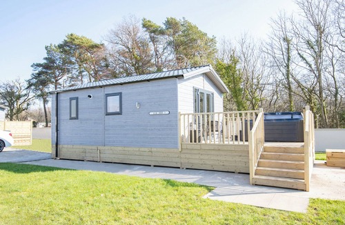 Kilwinning Cottage | 1 bedroom accommodation in Kilwinning