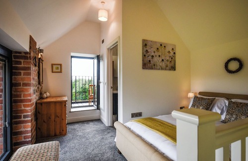 Farden Cottage | 1 bedroom accommodation in Shropshire