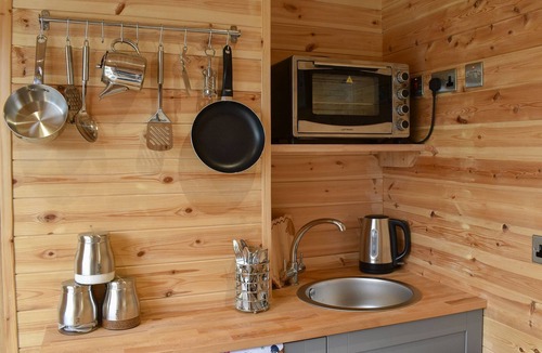 Ryhill Cottage | 1 bedroom accommodation in Ryhill, near Wakefield