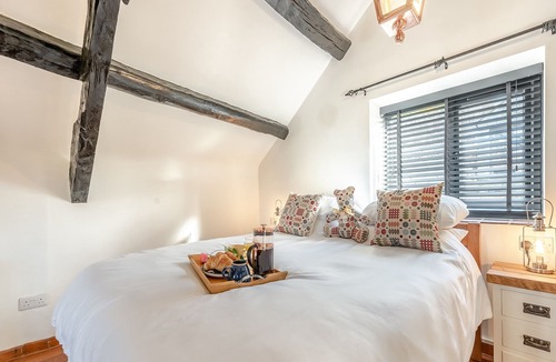 Llanfihangel-Ystrad Cottage | 1 bedroom accommodation in Cribyn, near Lampeter