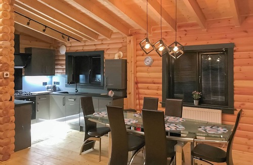 Kinclaven Ski Chalet | 1 bedroom accommodation in Cargill