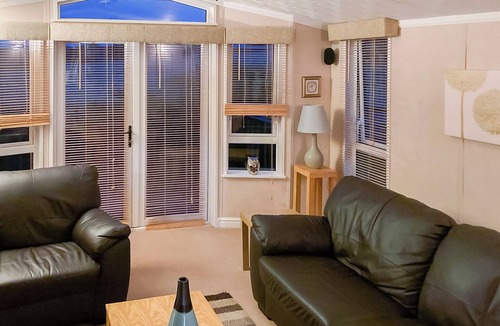 Kinclaven Ski Chalet | 1 bedroom accommodation in Cargill