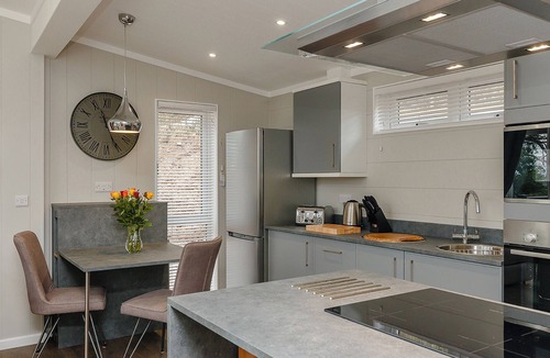 Cheddar Ski Chalet | 1 bedroom accommodation in Cheddar