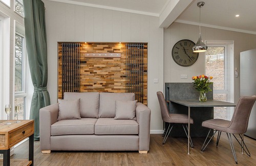 Cheddar Ski Chalet | 1 bedroom accommodation in Cheddar