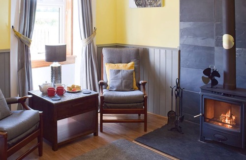 Galston Cottage | 1 bedroom accommodation in Galston, near Ayr