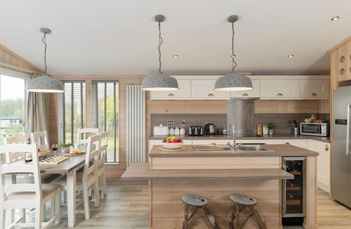 Honiton Ski Chalet | 1 bedroom accommodation in Honiton
