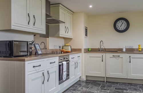 Lanner Cottage | 1 bedroom accommodation in Lanner, near Falmouth