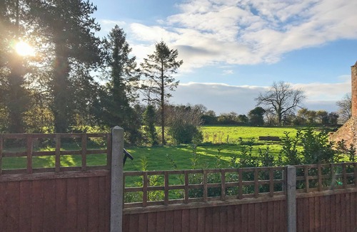 Alford Cottage | 1 bedroom accommodation in Sloothby, near Alford