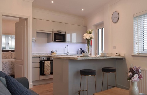 Darenth Cottage | 1 bedroom accommodation in Hawley
