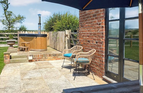 Muston Cottage | 1 bedroom accommodation in Lebberston, near Filey