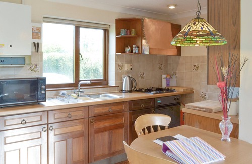 Totnes Cottage | 1 bedroom accommodation in Dartington, Totnes
