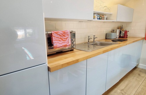 Peasedown Saint John Cottage | 1 bedroom accommodation in Carlingcott, near Bath