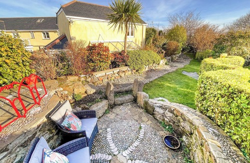 Redruth Cottage | 1 bedroom accommodation in Lanner, near Redruth