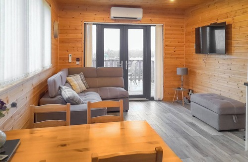 Ely Ski Chalet | 1 bedroom accommodation in Ely