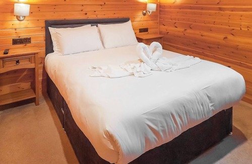 Ely Ski Chalet | 1 bedroom accommodation in Ely