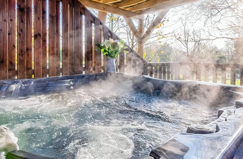 Ely Ski Chalet | 1 bedroom accommodation in Ely