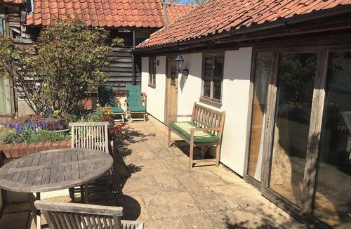 Thorndon Cottage | 1 bedroom accommodation in Thorndon, near Eye