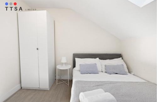 Addiscombe Apartment | 1-Bedroom Apartment near East Croydon Station - 1