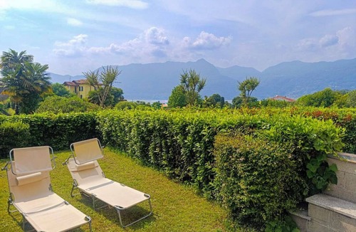 Germignaga Apartment | 1-bedroom apartment with terrace and garden in a residence with a park and pool