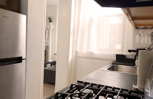 Bloomfield House | 1 BEDROOM APT IN PITTSBURGH (F) -Friendship Area