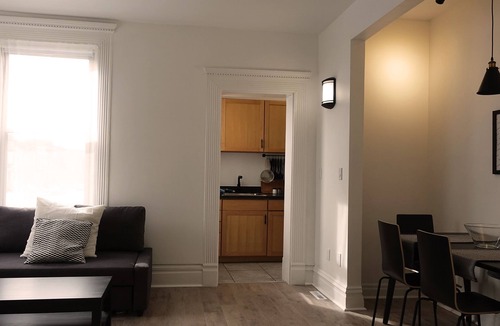 Bloomfield House | 1 BEDROOM APT IN PITTSBURGH (F) -Friendship Area