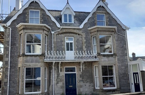 Okehampton Apartment | 1 bedroom flat with kitchen and bathroom, private entrance & off street parking