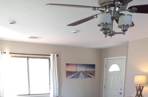 Williamson House | 1 bedroom guest house w/horse property