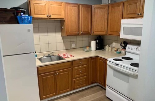 Westlake House | 1 bedroom house- personal driveway/yardn