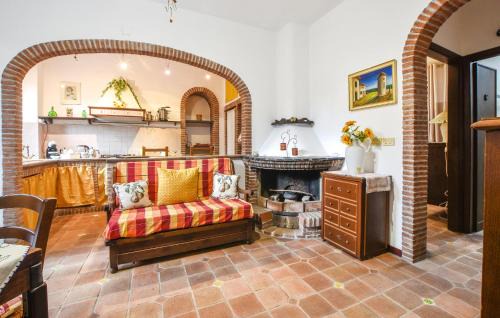 Mascalucia House | 1 Bedroom Pet Friendly Home In Mascalucia