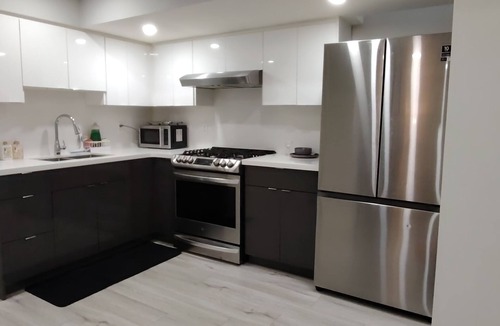 Markham House | 1 bedroom private Basement suite in the Heart of Markham
