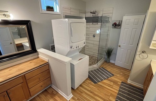 Mount Pleasant House | 1 Bedroom Studio located near Isle of Palms and downtown Charleston!
