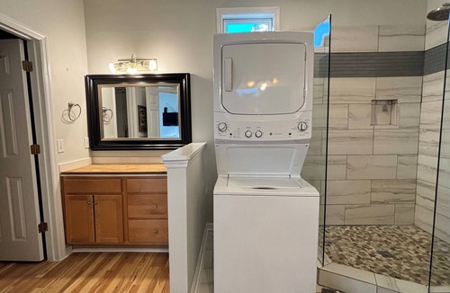Mount Pleasant House | 1 Bedroom Studio located near Isle of Palms and downtown Charleston!